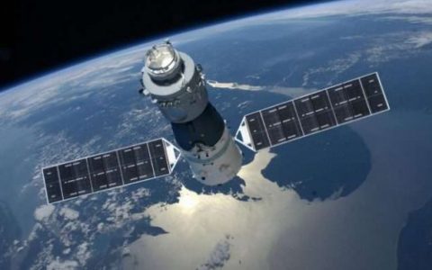 天宫一号预计在一年内坠落地球... | 中国一周科技速览 #170820