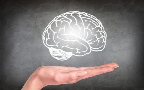 随着年龄的增长我们如何保护自己大脑的健康？