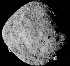 12月2日欧西里斯日从24公里外摄下照片的组合图(来源:NASA/Goddard/University of Arizona)